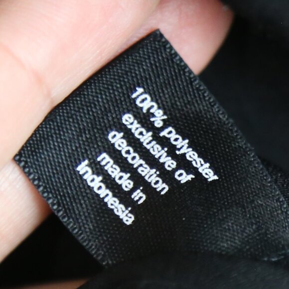 Lane Bryant V-neck Pleated Black Long Sleeve Tailored Blouse Plus Size 18/20 - Picture 6 of 7